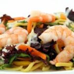 Ensalada de pasta con camarones