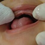 Cuidado oral de tu bebé previo a la salida de sus dientes