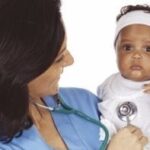 Mi bebé respira rápido ¿Es normal?