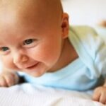 Qué cambios tiene mi bebé en su segundo mes de vida