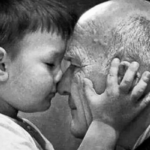 Cuando los abuelos desaparecen: Cómo explicarle a mi hijo su ausencia